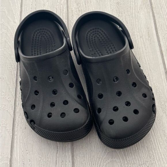 Black Crocs, Baya Clog women 8, Men 6 - Picture 1 of 4